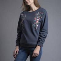 Sweatshirt mit wenig Blumen- Design, erzeugen ai foto