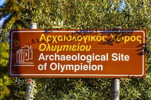 Athen Attika Griechenland 2018 olympion historisch Gebäude Tempel Ruinen Informationen Zeichen Eber Athen Griechenland. foto