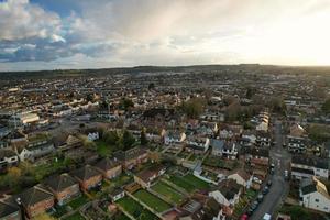 Antenne Aussicht von Luton Wohn Kreis von Heilige Augustinus ave Luton England England großartig Großbritannien. das Bild war gefangen auf 06. April 2023 mit Drohnen Kamera während Sonnenuntergang foto