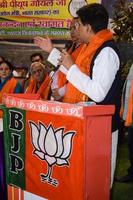 Neu Delhi, Indien - - März 27 2023 - - pijusch gerecht Kabinett Minister und Ader Mitglied von bharatiya Janata Party - - bjp während ein Rallye im Unterstützung von bjp Kandidat voraus von mcd lokal Körper Wahlen 2022 foto