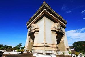 schön uralt patuxay Monument ist Triumph Bogen Wahrzeichen und berühmt im Wien Provinz, Laos foto