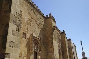 extern Wände von Mezquita - - Moschee - - Kathedrale von Cordoba im Spanien foto