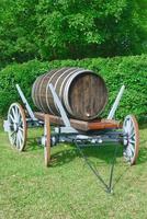 Wein Fass Wagen beim Mosel Fluss, Mosel Tal, Deutschland foto