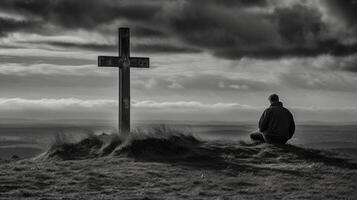 Mann im Vorderseite von ein hölzern Kreuz im das Landschaft. schwarz und Weiß. ai generiert Kunstwerk foto