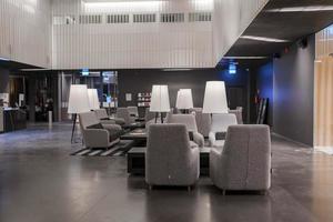 Möbel mit elektrisch Lampen vereinbart worden im Luxus Hotel Empfangshalle foto