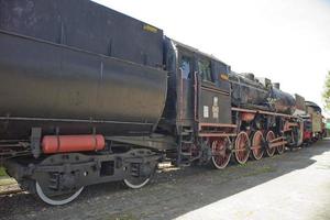 schön alt zerstört historisch Eisenbahn Stehen im das Museum foto