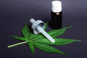 medizinisches Marihuana, Cannabis-Medizin-Extrakt aus der Nähe.