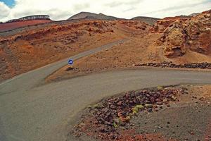 ursprünglich vulkanisch Landschaften von das Spanisch Insel von Lanzarote foto