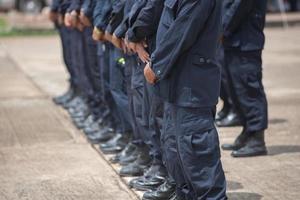 randalieren Polizei kollidierte mit das Demonstranten. foto