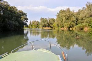 ein Reise auf das Fluss foto