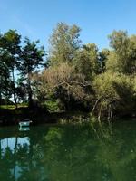 malerischen Blick auf den Fluss foto