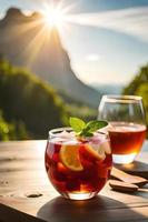 erfrischend fruchtig Sommer- trinken auf Tabelle mit Zitrone und Minze foto