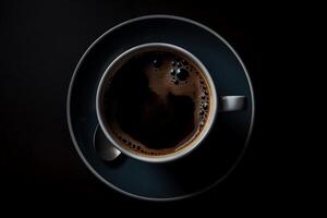 köstlich Kaffee Tasse auf dunkel Hintergrund, oben Sicht. ai generiert foto