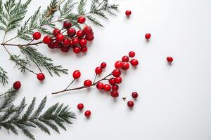 Weihnachten Flatlay mit Fichte Geäst und rot Beeren auf Weiß Hintergrund. Weihnachten Vorabend. ai generiert foto