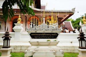 Erbe golden Heiligtum und Kapelle im das Tempel von Lanna Stil Name ist wat pa Dara phirom phra Chulamani si Boromathat beim Chiangmai Provinz Thailand. foto