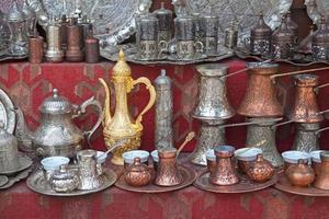 Ottomane Kaffee Töpfe und Tee Töpfe zum Verkauf foto