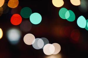 bunte Bokeh Lichter in der Nacht foto