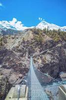 Kreuzung das Suspension Brücke foto