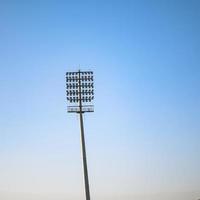 Kricket Stadion Flut Beleuchtung Stangen beim Delhi, Indien, Kricket Stadion Beleuchtung foto