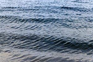 das Farbe von Meer Wasser auf das Mittelmeer Küste. foto