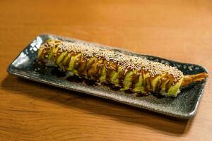 japanisch Essen Nahansicht. Sushi rollen. foto