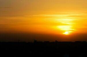 schöne Sonnenuntergangslandschaft foto