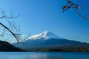 Landschaft von Fuji Berg beim See kawaguchiko foto