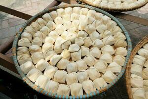 wajit cilin, traditionell Snack gemacht von klebrig Reis foto