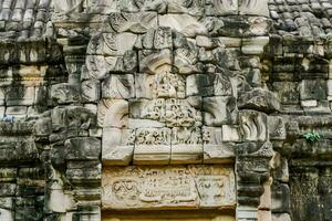 ein uralt Tempel im Thailand foto