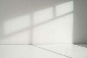leeren Weiß Zimmer mit Fenster Schatten Overlay foto