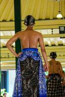 Yogyakarta, Indonesien auf Oktober 2022. abdi dalem Mataya, Höflinge von das Yogyakarta Palast Wer sind Tänzer. t foto