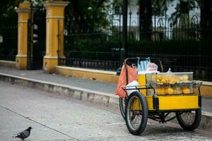 Straße Verkauf von typisch gebraten Essen im Cartagena de Indien foto