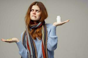 Frau Grippe Infektion Virus Gesundheit Pflege isoliert Hintergrund foto