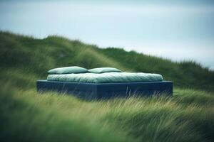 einsam Bett Stand auf Gras Düne Hügel mit schön Himmel, surreal traumhaft Landschaft, minimal Hintergrund, kreativ Szene, Wüste Szene mit Möbel, mit generativ ai. foto