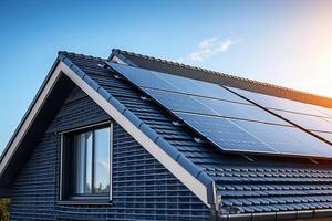 Solar- Panel angetrieben Haus mit Blau Himmel mit generativ ai foto