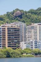 Blick auf die Lagune von Rodrigo de Freitas in Rio de Janeiro, Brasilien