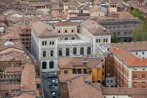 Antenne Aussicht von das Residenz Gebäude von das Ersparnisse Bank von Bologna foto