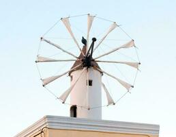 traditionell Santorini Windmühle foto