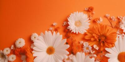 Blüten im Orange Weiß und Orange Blumen auf ein Orange Hintergrund ai generiert foto