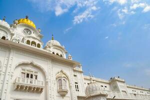 Aussicht von Einzelheiten von die Architektur Innerhalb golden Tempel - - Harmandir sahib im Amritsar, Punjab, Indien, berühmt indisch Sikh Wahrzeichen, golden Tempel, das Main Heiligtum von sikhs im Amritsar, Indien foto