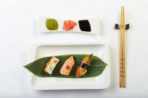 Sushi auf dem Teller