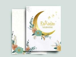 Ramadan Mubarak Gruß Karte mit golden Halbmond Mond auf Blumen- Hintergrund. foto