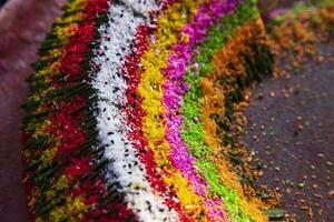 dekoriert Bangladesch traditionell Garnierung bunt Masala Kasturi paan oder Betel Blatt foto