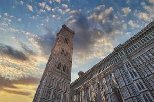 Kathedrale Santa Maria del Fiore Dom und Giottos Glockenturm in Florenz, Italien