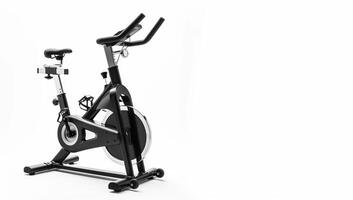Sport Fahrrad zum Übung im das Fitnessstudio, Weiß Hintergrund isolieren. ai generiert. foto