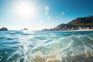 Sommer- Landschaft, Natur von tropisch mit Strahlen von Sonne Licht. schön Sonne Blendung im Welle von transparent Blau Wasser auf Strand gegen Blau Himmel. ai generativ foto