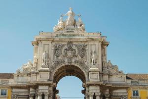 rua augusta arch lissabon portugal foto