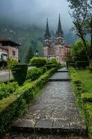 Basilika de Santa Maria la echt de Covadonga, Asturien, Spanien. foto