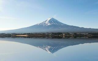 montieren Fuji von kawaguchiko See im Yamanashi, Japan. See Aussicht mit Fuji Berg Hintergrund. foto