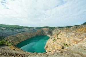 Arbeit Seite? ˅ Panorama Bild beim Akara Bergbau Ressourcen das größten Gold Bergbau im Süd-Ost Asien. foto